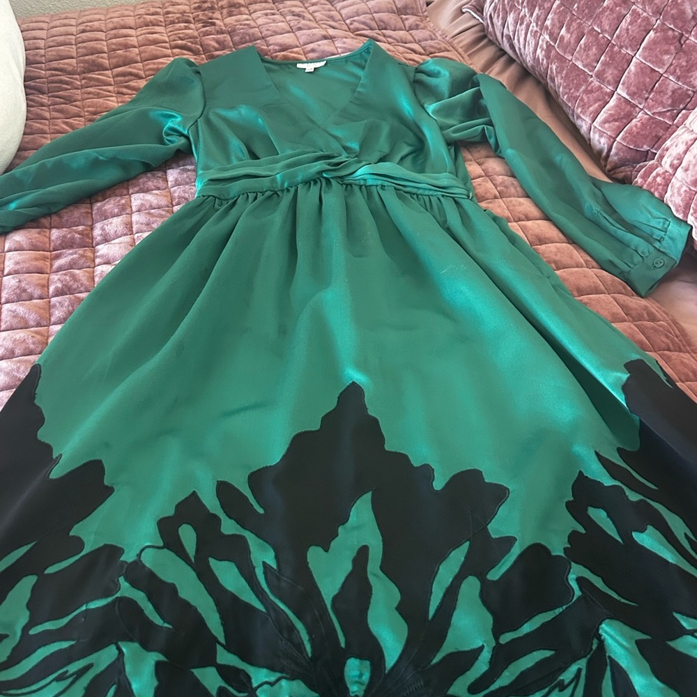 Anthropologie Emerald Green Maxi Dress with Long Bishop Sleeves and V-Neck